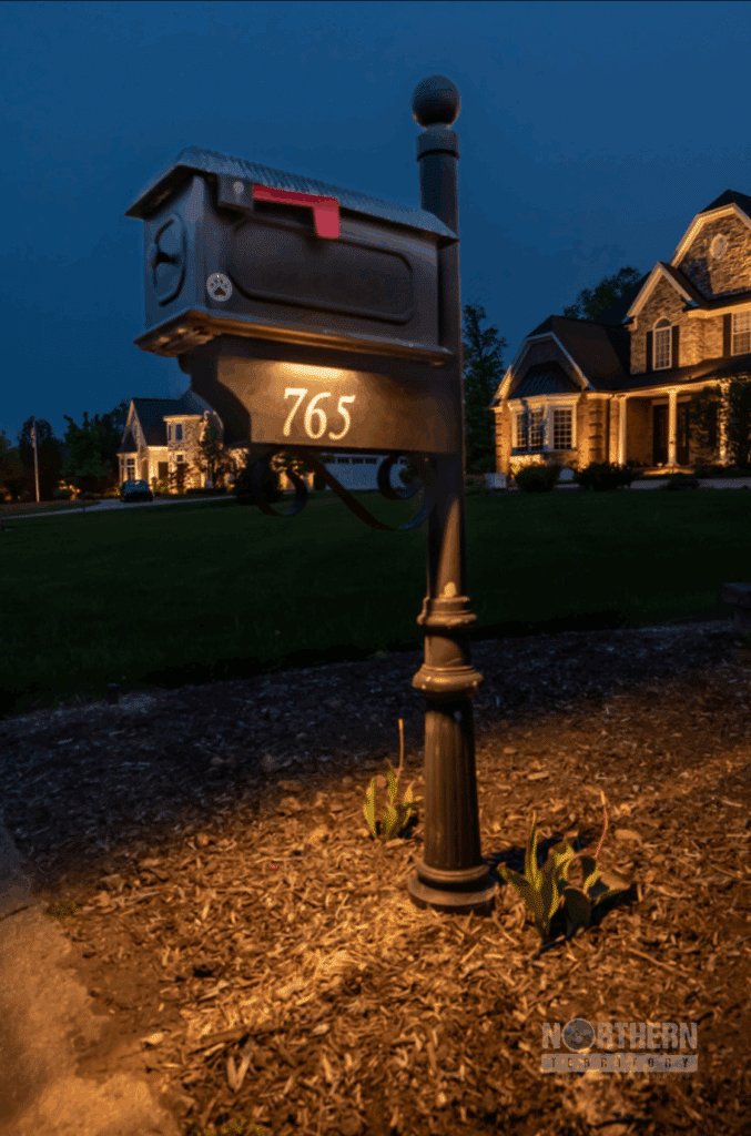 Lighting on mailbox
