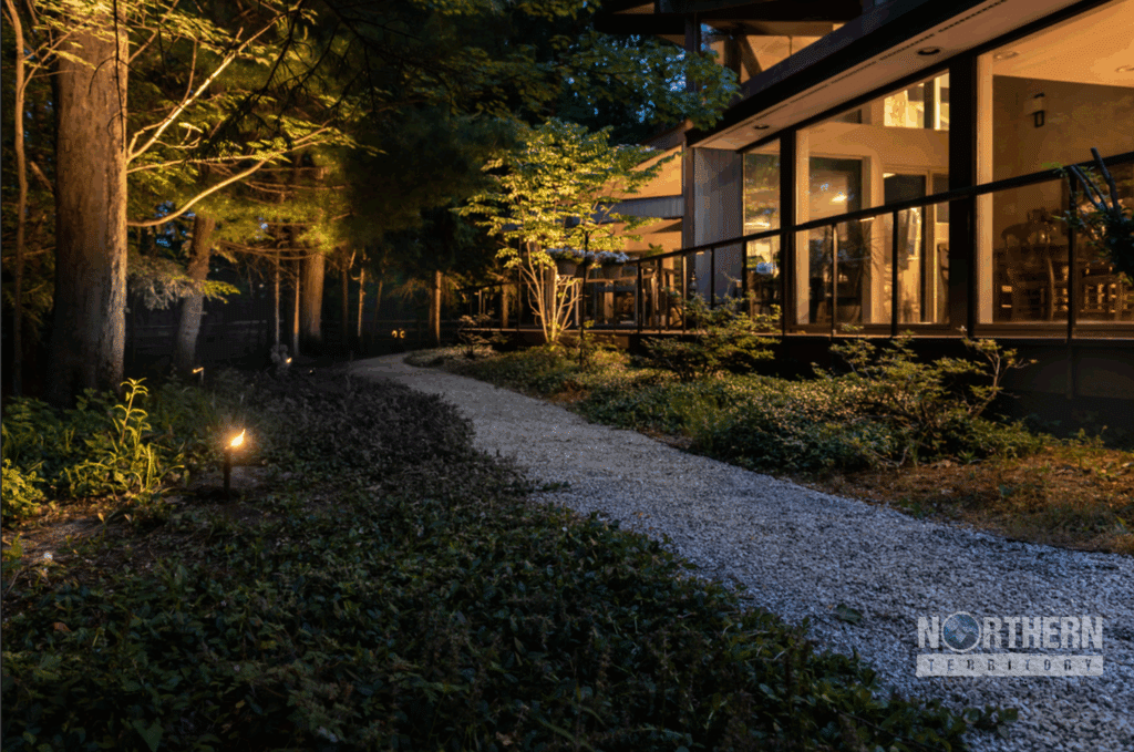 Trail leading around house